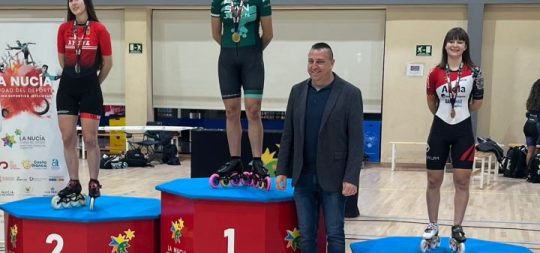 Imágen de la noticia - La Sangüesina  Uxue Sola Baigorri se ha proclamado campeona de España en las tres pruebas de su categoría en Pabellón Camilo Cano de La Nucía- Benidorm