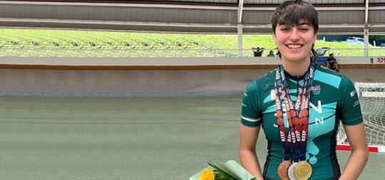 Imagen La Sangüesina Uxue Sola Baigorri se cuelga 3 medallas; oro, plata y bronce  en los Campeonatos de España de pista de patinaje
